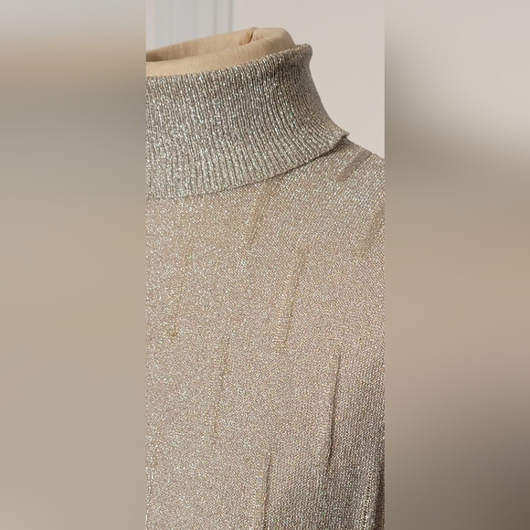 Vintage shiny silver turtleneck top with zipper. - Picture 2 of 6